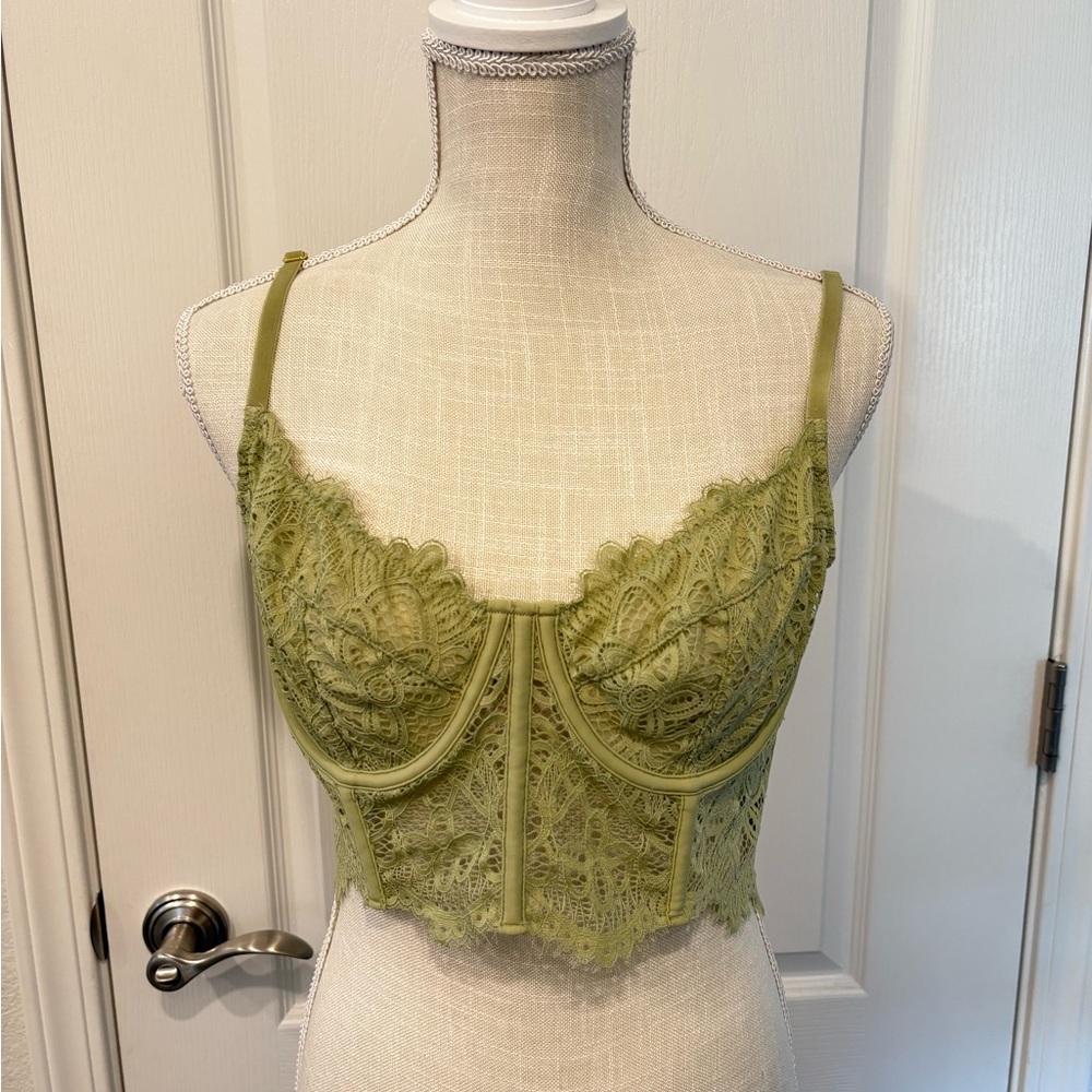 NWOT Anthropologie Olive Lace Bralette size XL